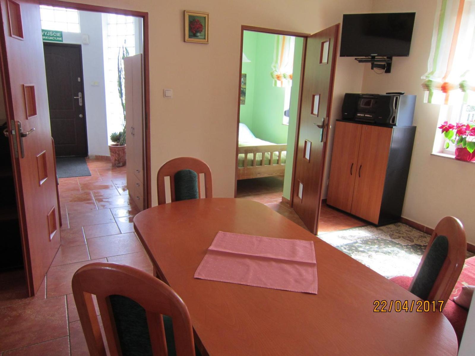 Отель Apartament Starodworski Вроцлав Экстерьер фото