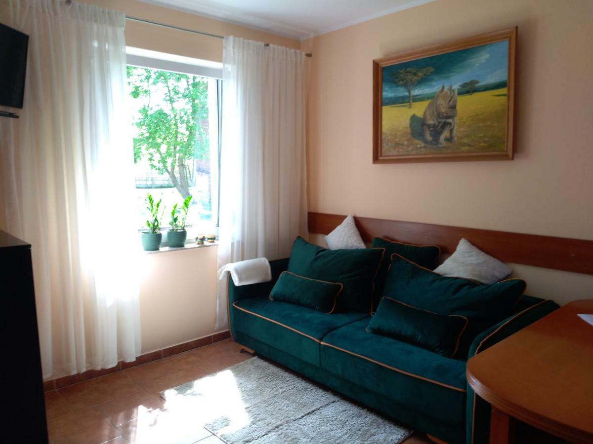 Отель Apartament Starodworski Вроцлав Экстерьер фото