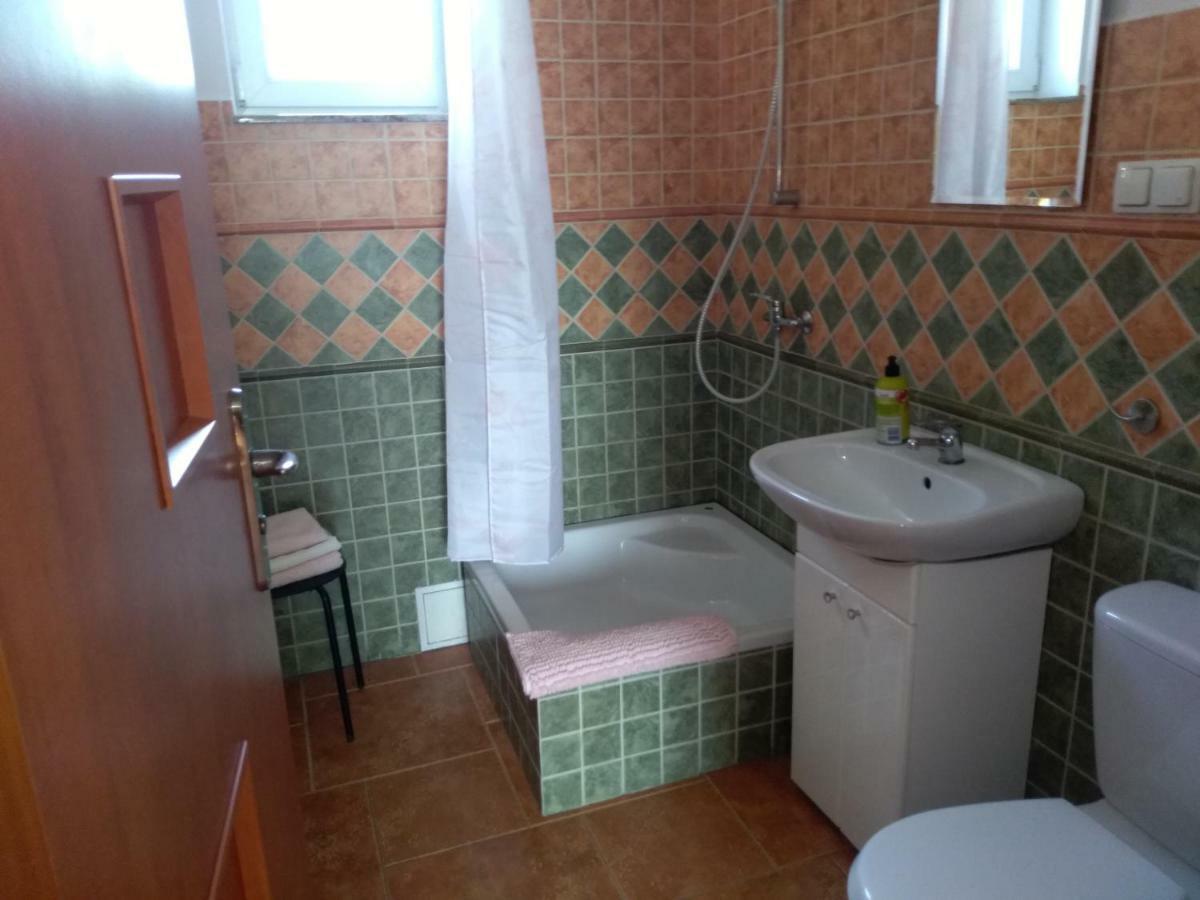 Отель Apartament Starodworski Вроцлав Экстерьер фото